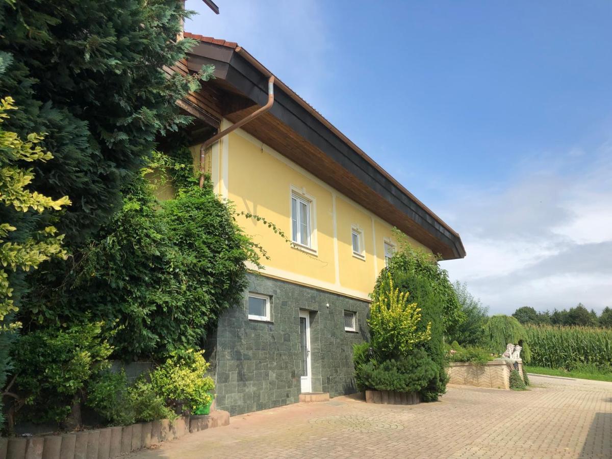 Apartamento Eko-Hof Mitterlabill Exterior foto